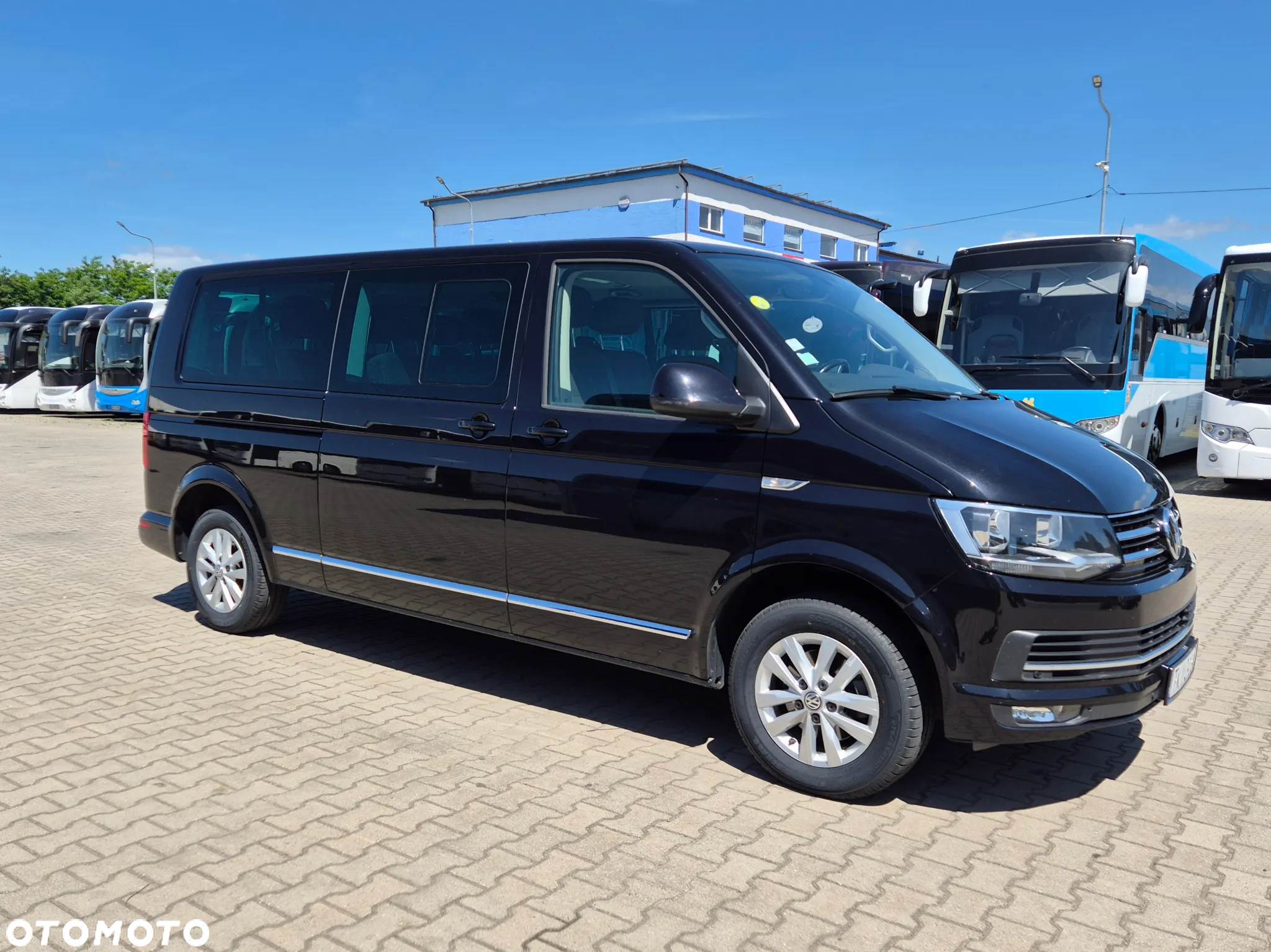 Volkswagen Caravelle 2.0 TDI L2 Highline DSG - 2