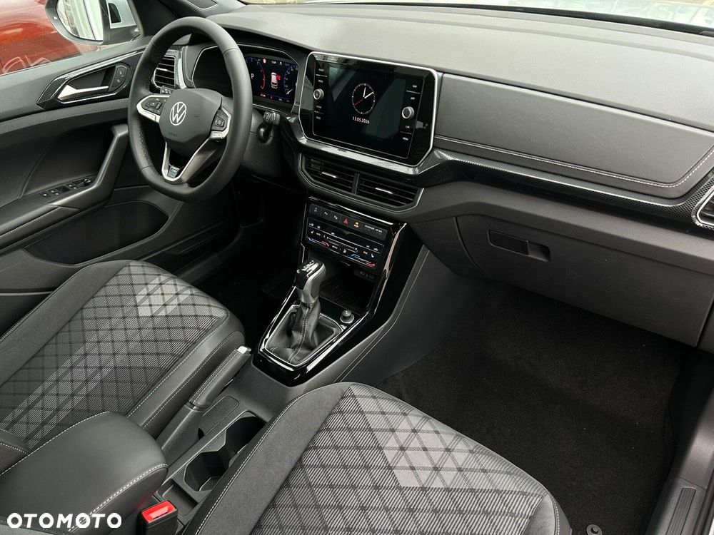 Volkswagen T-Cross - 12