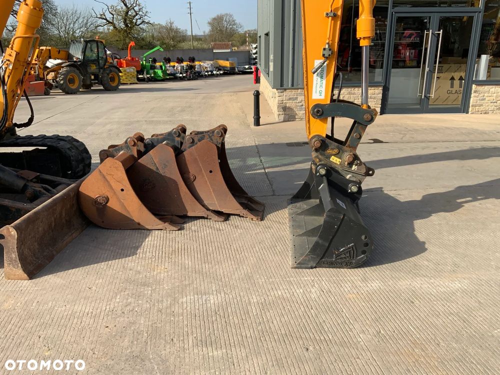 Hyundai R80 CR-9A - 11