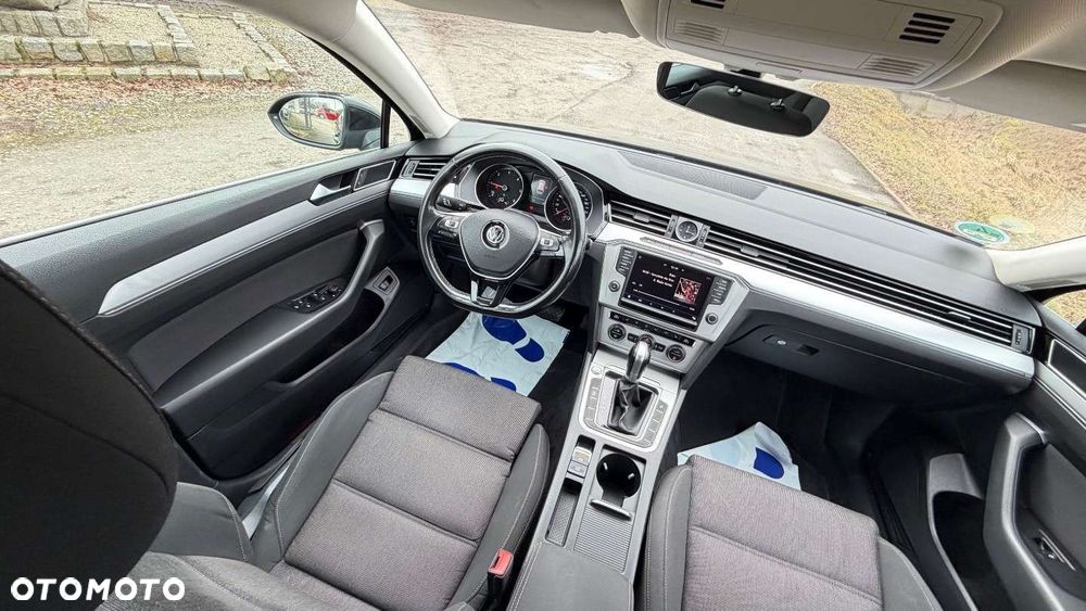 Volkswagen Passat - 40