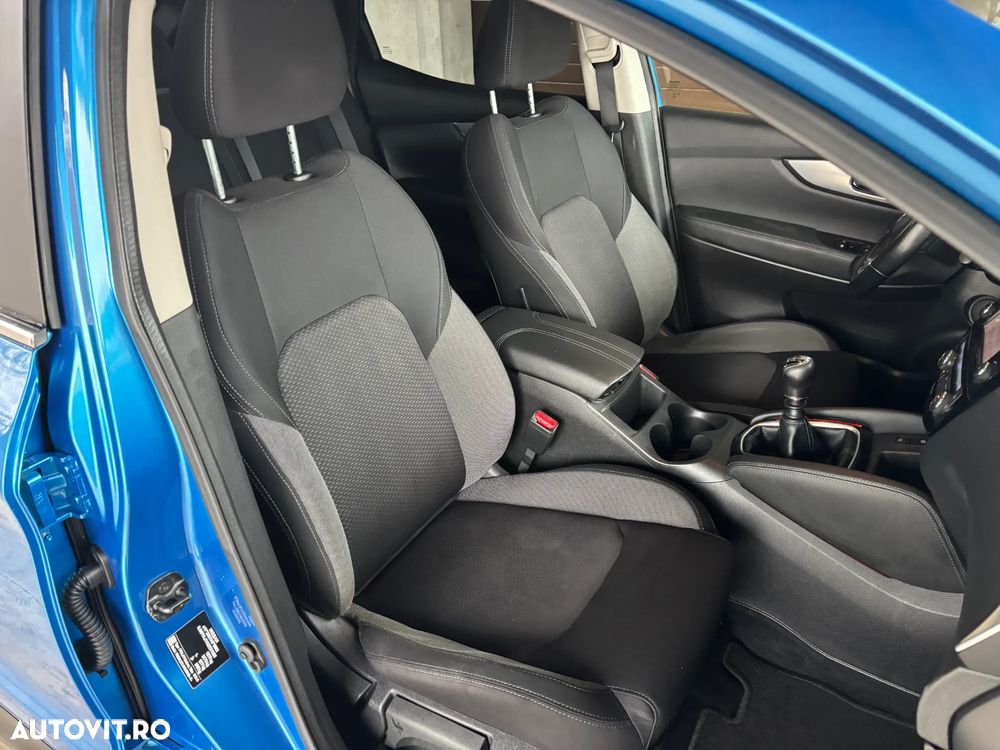 Nissan Qashqai 1.3 DIG-T N-CONNECTA - 36