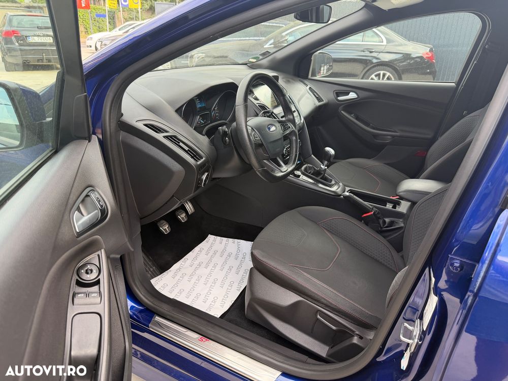 Ford Focus - 6