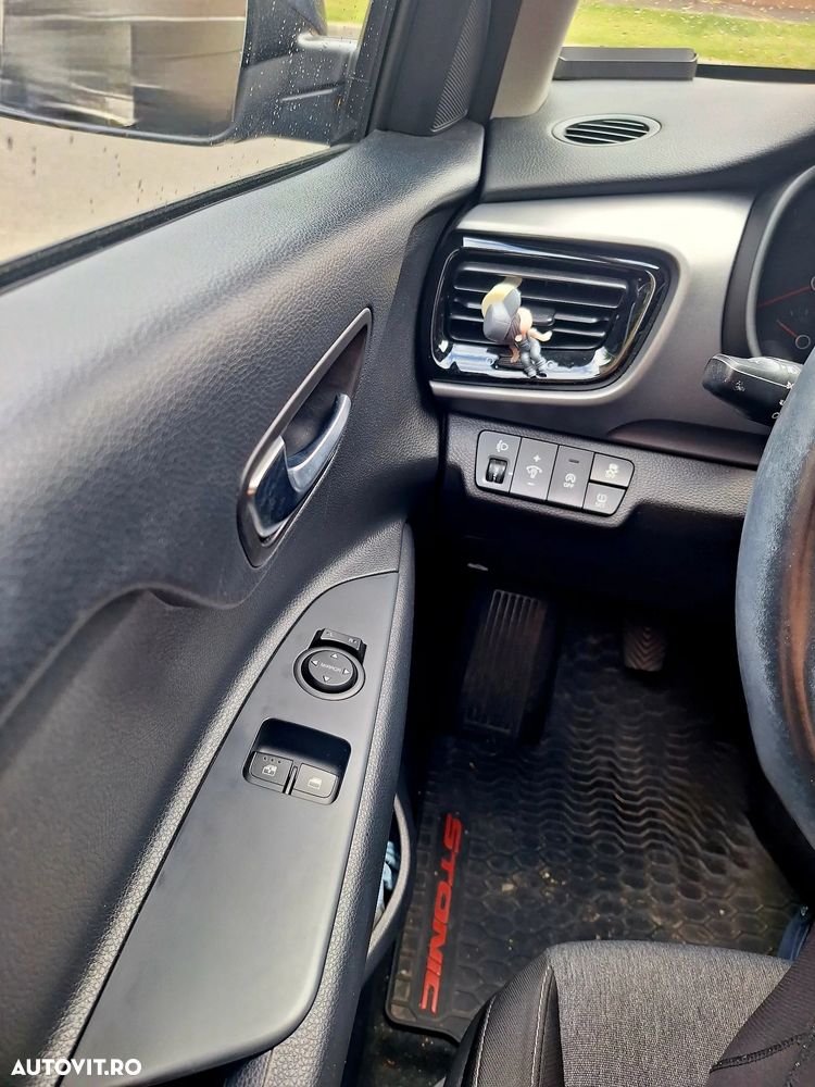 Kia Stonic 1.2 MPI 5MT Urban - 9