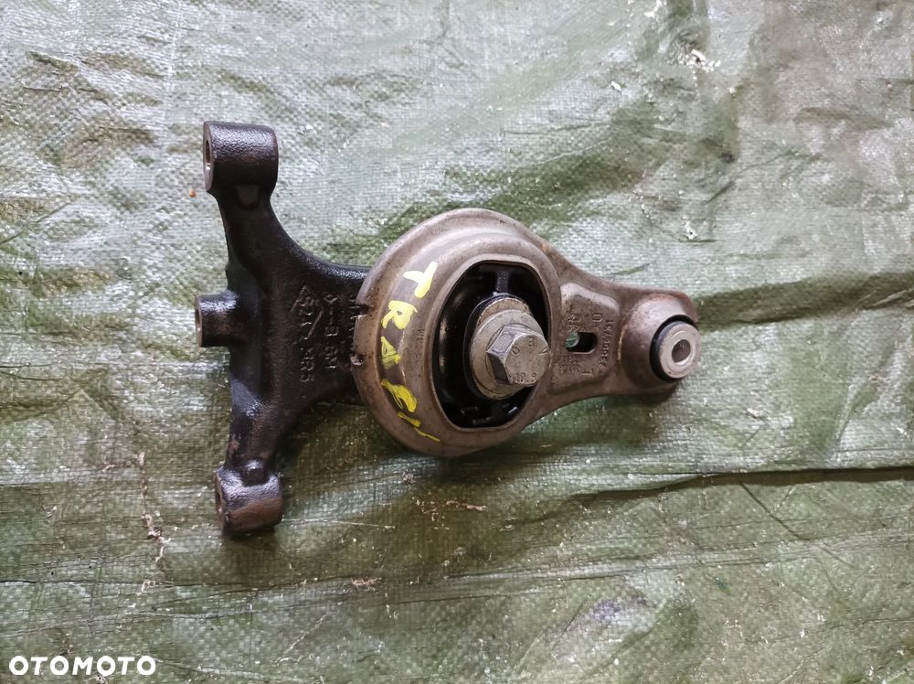 Renault Trafic Vivaro łapa wspornik mocowanie poduszka silnika 112388746R - 1