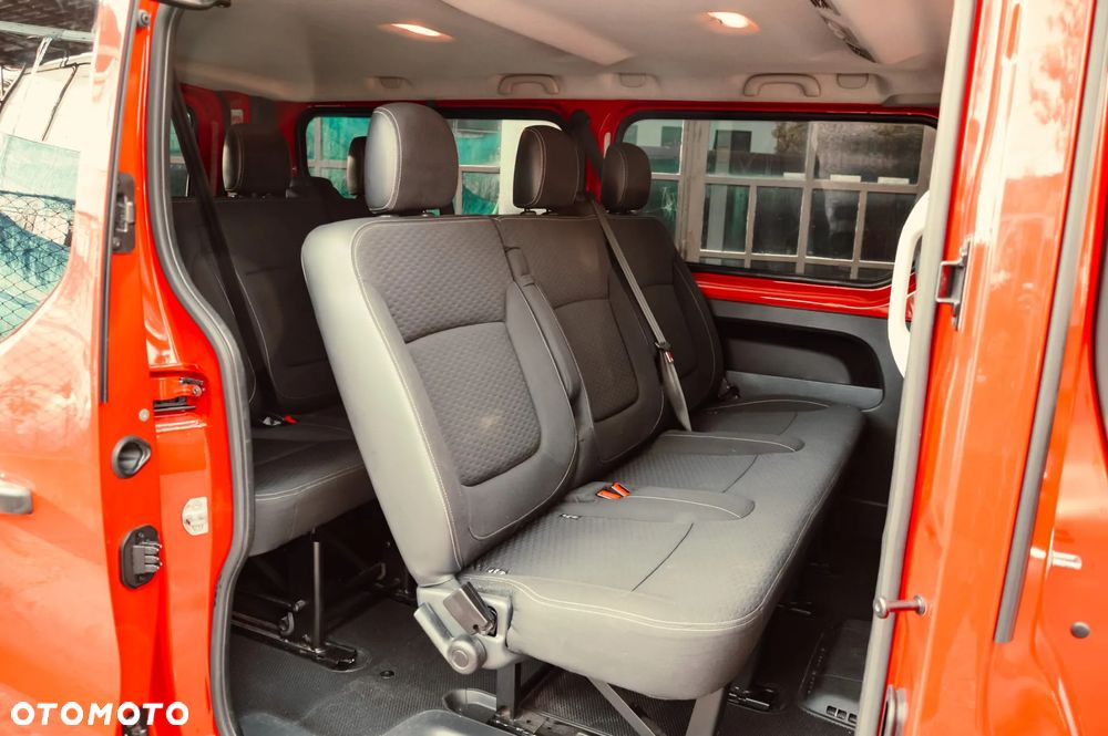 Opel Vivaro L2H1 2,9t Elegance Business - 16