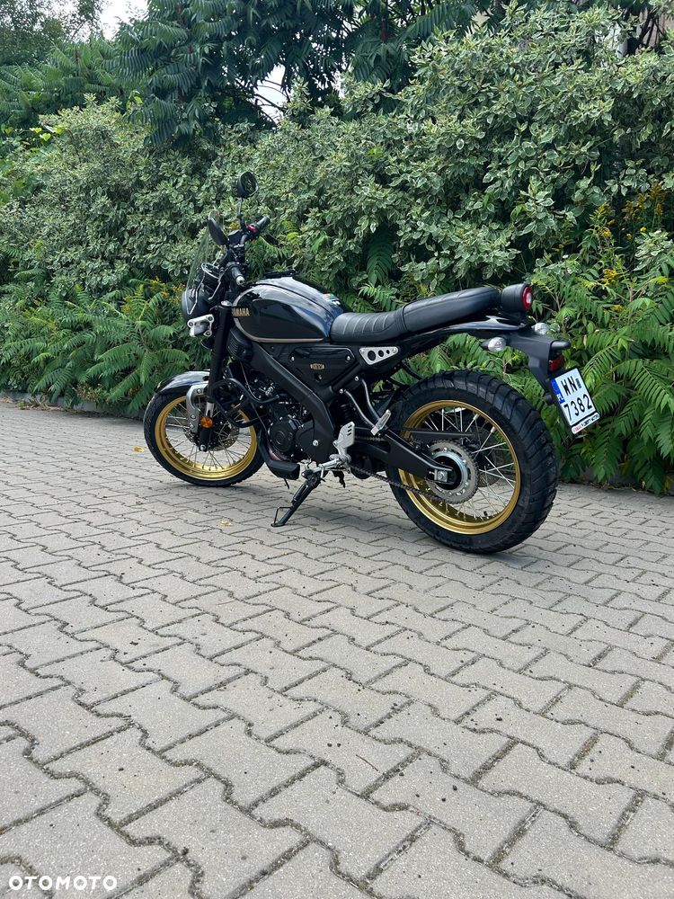 Yamaha XSR - 4
