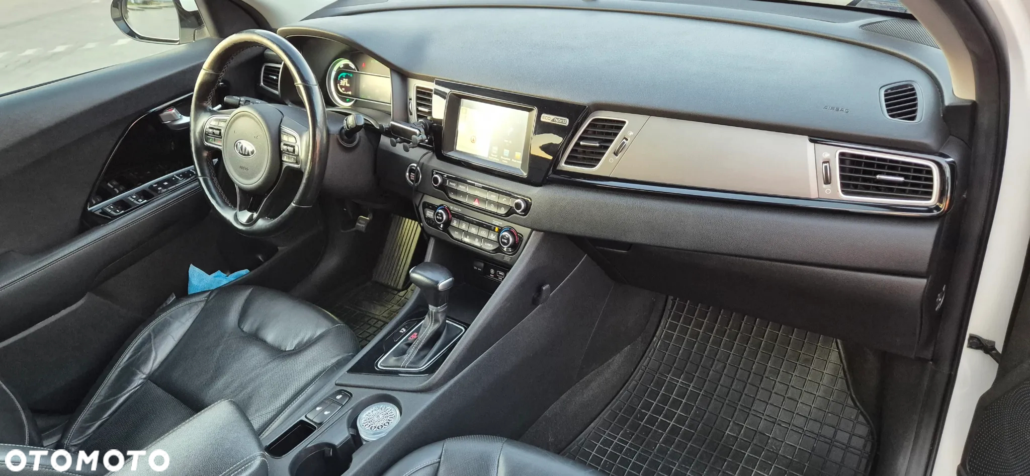 Kia Niro - 11