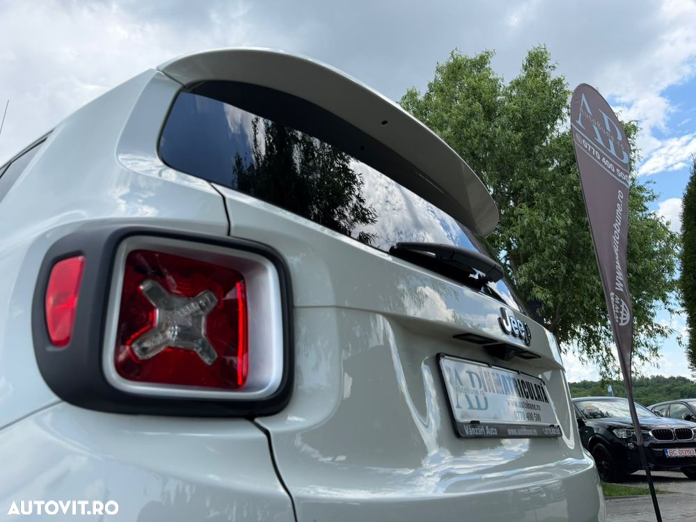 Jeep Renegade - 11