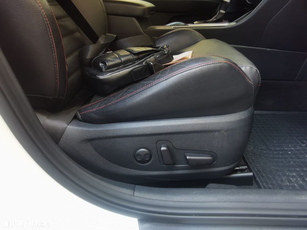 Kia Optima Sportswagon 1.7 DSL 7DCT GT Line - 9