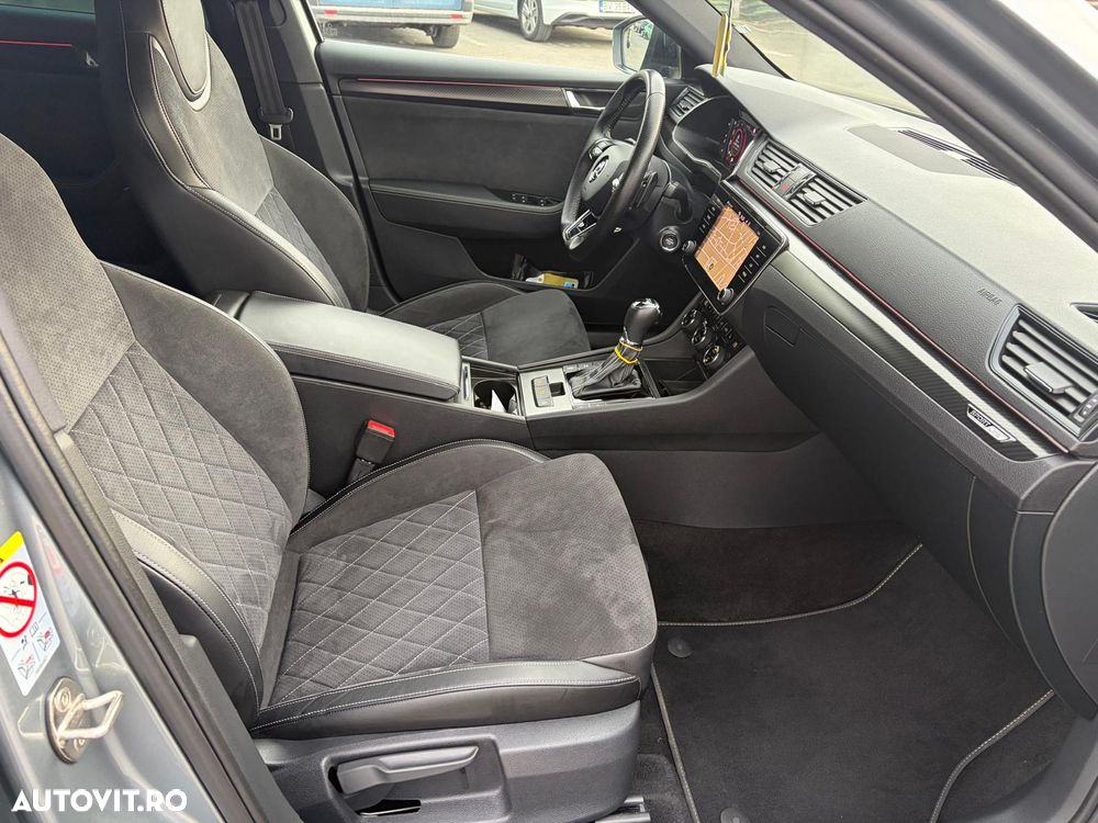 Skoda Superb 2.0 TDI DSG Sportline - 23