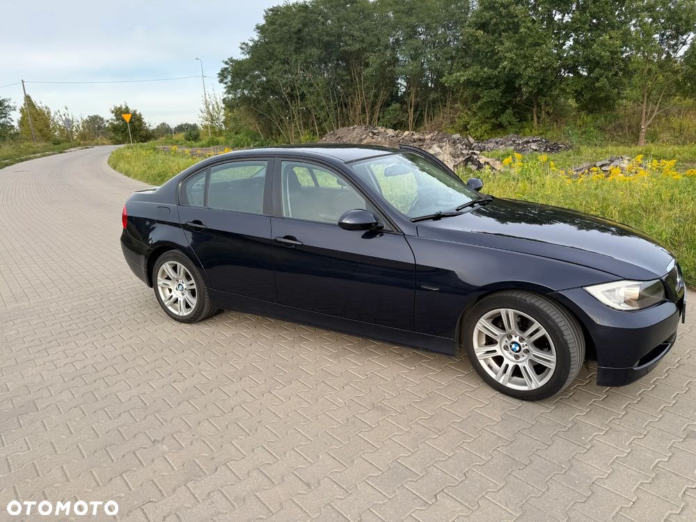 BMW Seria 3 320i - 8