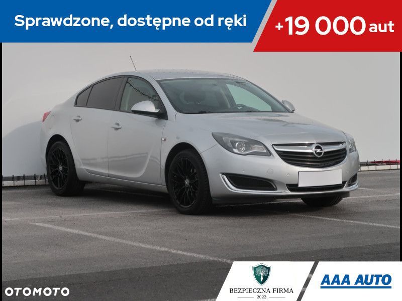 Opel Insignia - 1