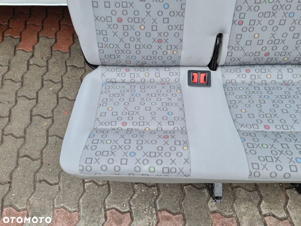 VW T5 T5 LIFT fotel trójka ławka tył 3rząd OX - 3