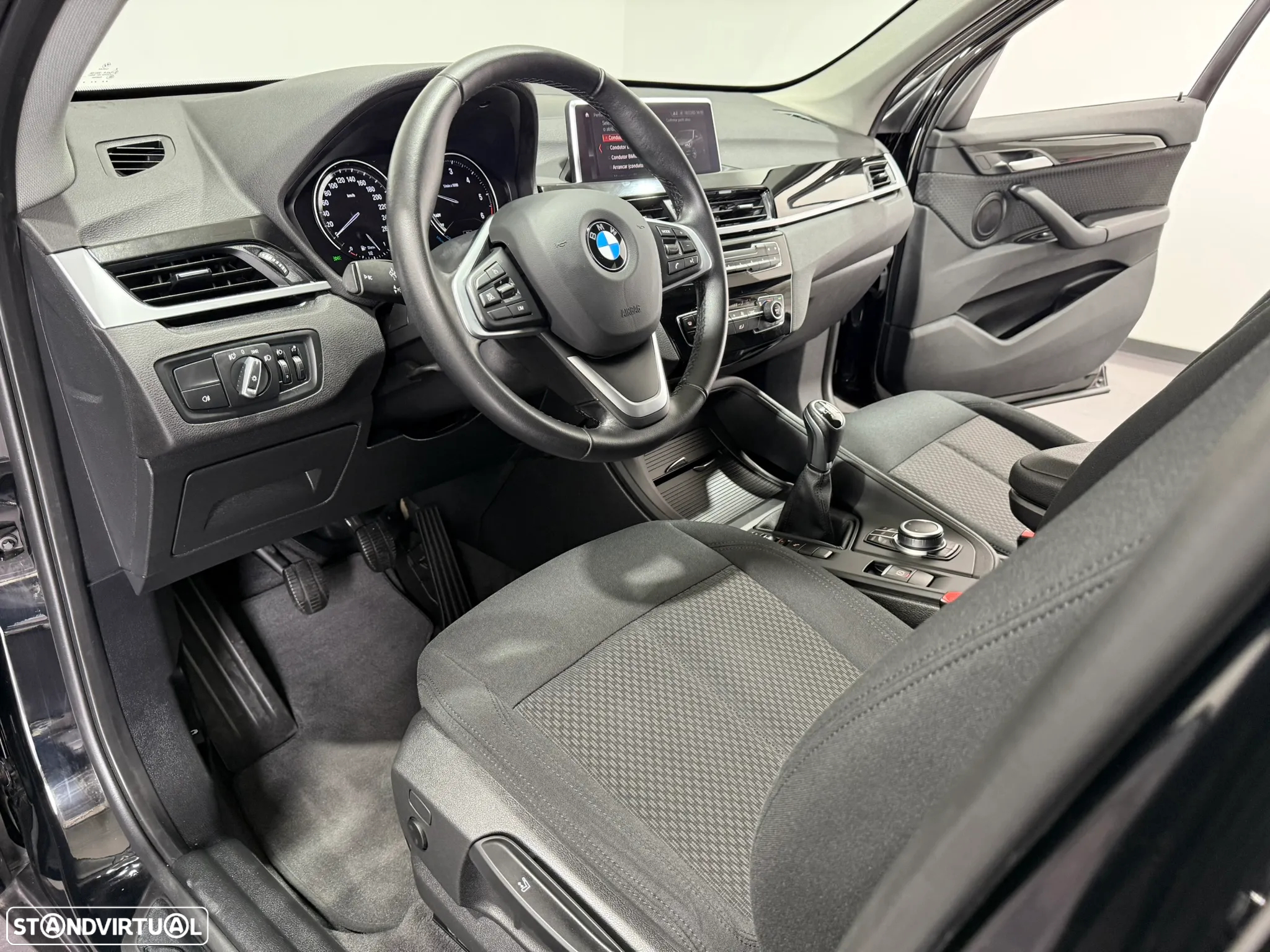 BMW X1 16 d sDrive Advantage - 19