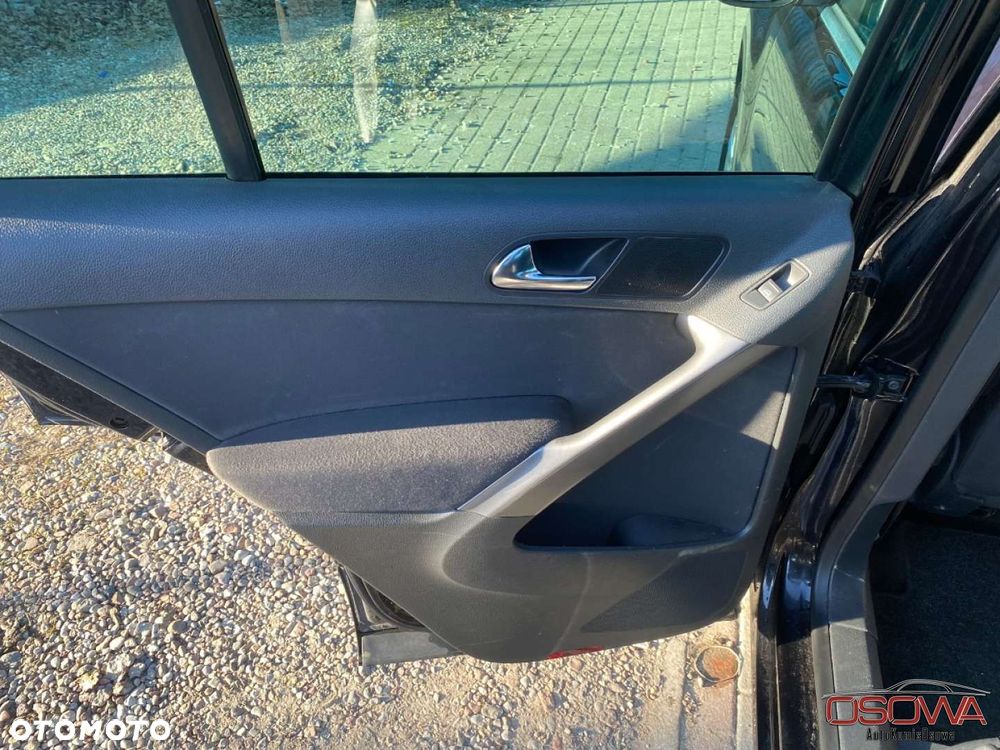 Volkswagen Tiguan - 31