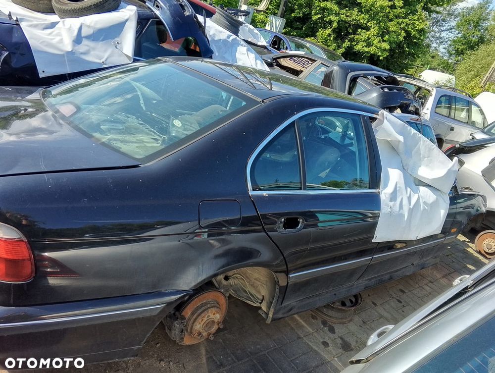 BMW Seria 5 E39  (95-00r.) 2.0 B 150KM. Silnik TU5JP4 Skrzynia 20CP91 lakier 303 - COSMOSSCHWARZ. Cały na części. GWARANCJA !!! - 3