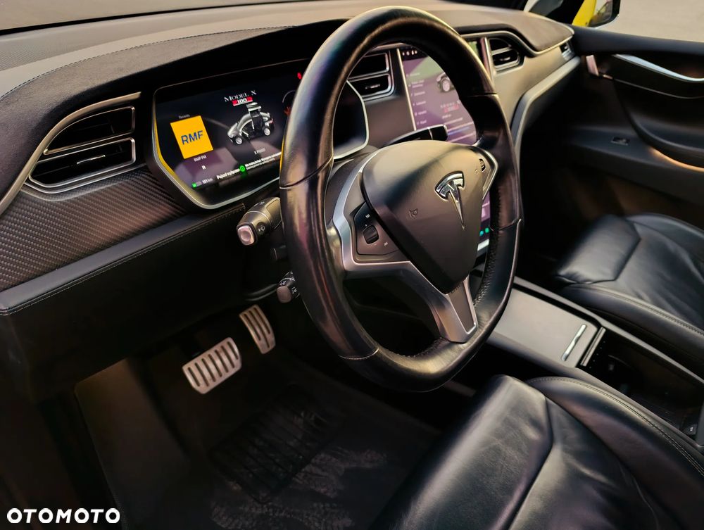 Tesla Model X Performance - 16