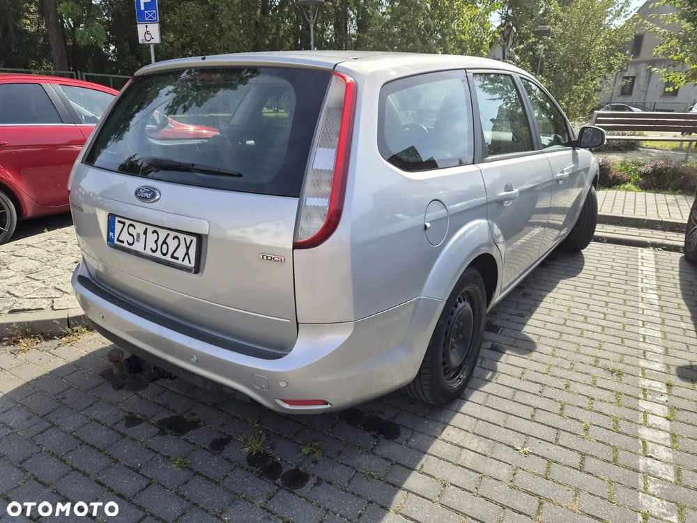Ford Focus - 8