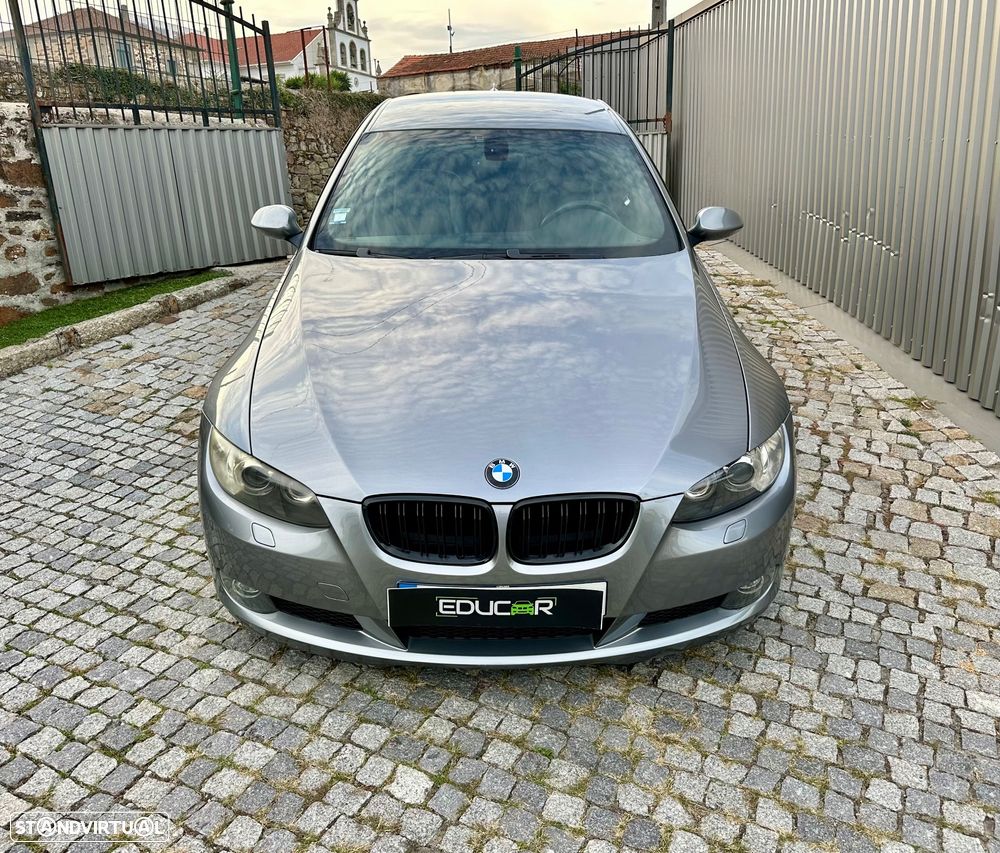 BMW 320 d Coupe - 11