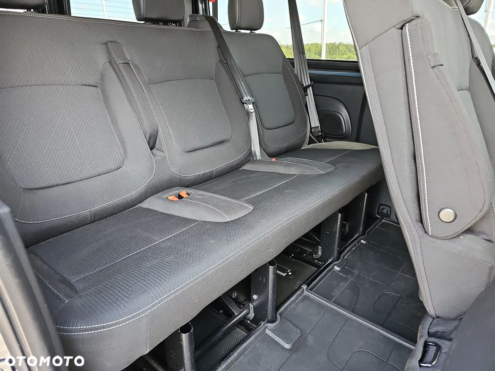 Renault Trafic - 23