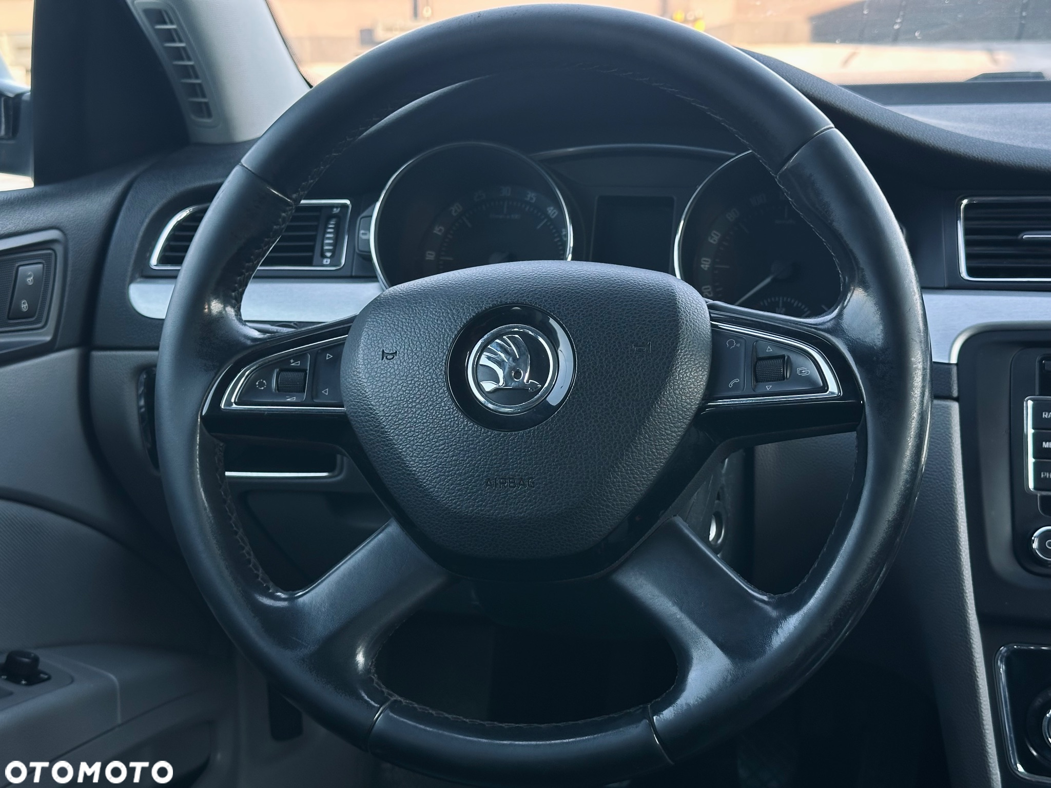 Skoda Superb 2.0 TDI 4x4 Elegance - 9