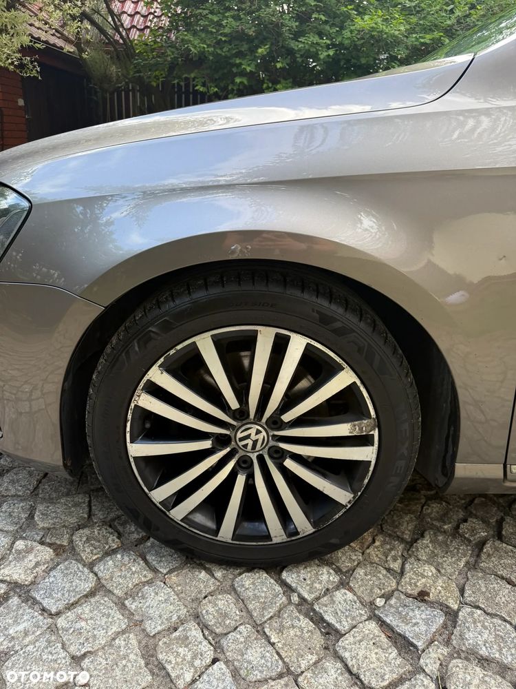 Volkswagen Passat 2.0 TDI 4Mot Highline DSG - 29