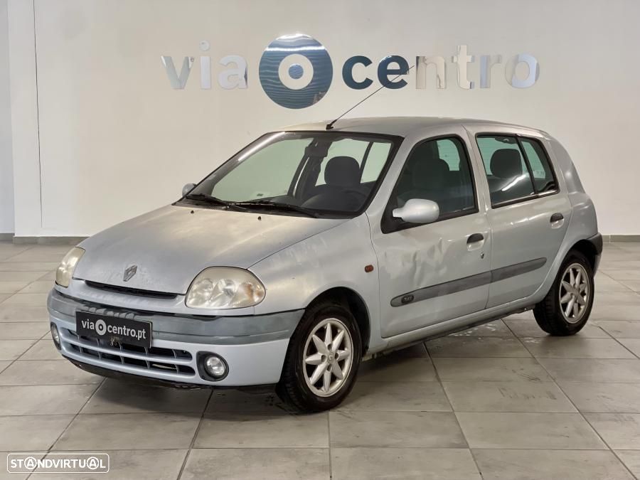 Renault Clio 1.2 RXE - 1