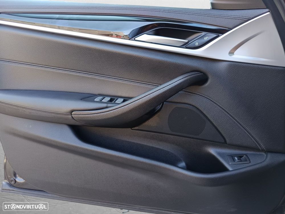 BMW 520 d Line Luxury Auto - 13