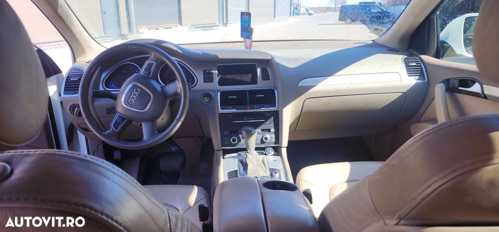 Audi Q7 3.0 TDI Quattro Tip - 10