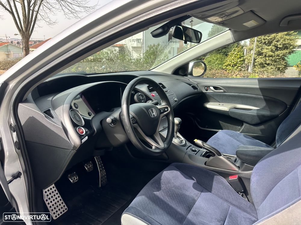 Honda Civic 1.4 Comfort - 19