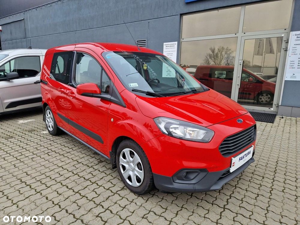 Ford Transit Courier - 3