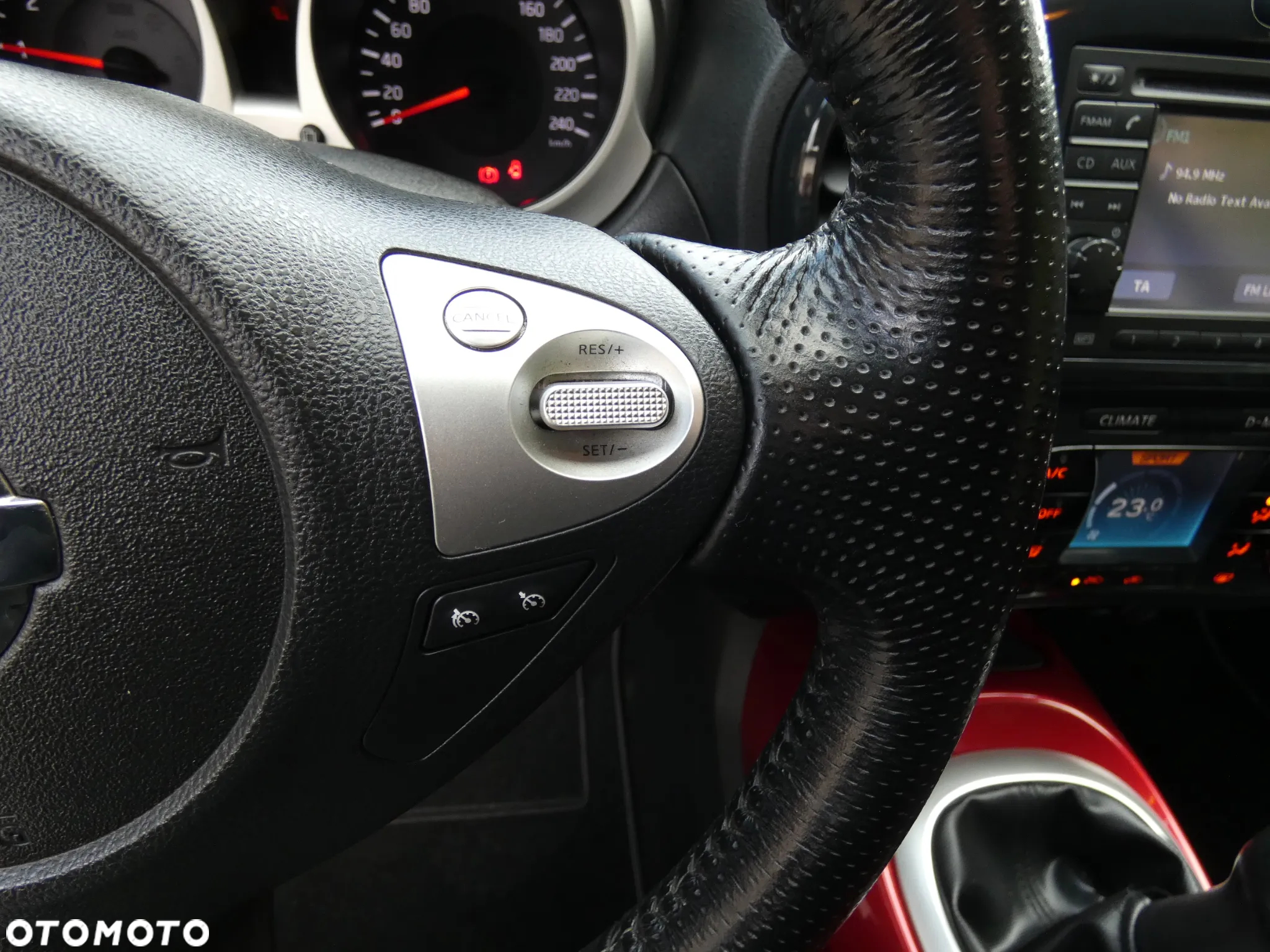 Nissan Juke 1.6 Tekna S&S - 36