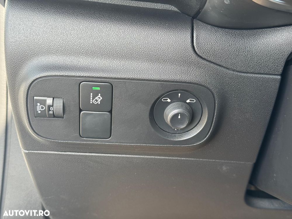 Citroën C3 1.2 PureTech S&S EAT6 Shine - 14