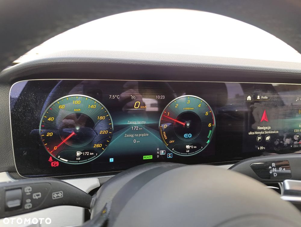 Mercedes-Benz Klasa E 300 de 4Matic T 9G-TRONIC - 32