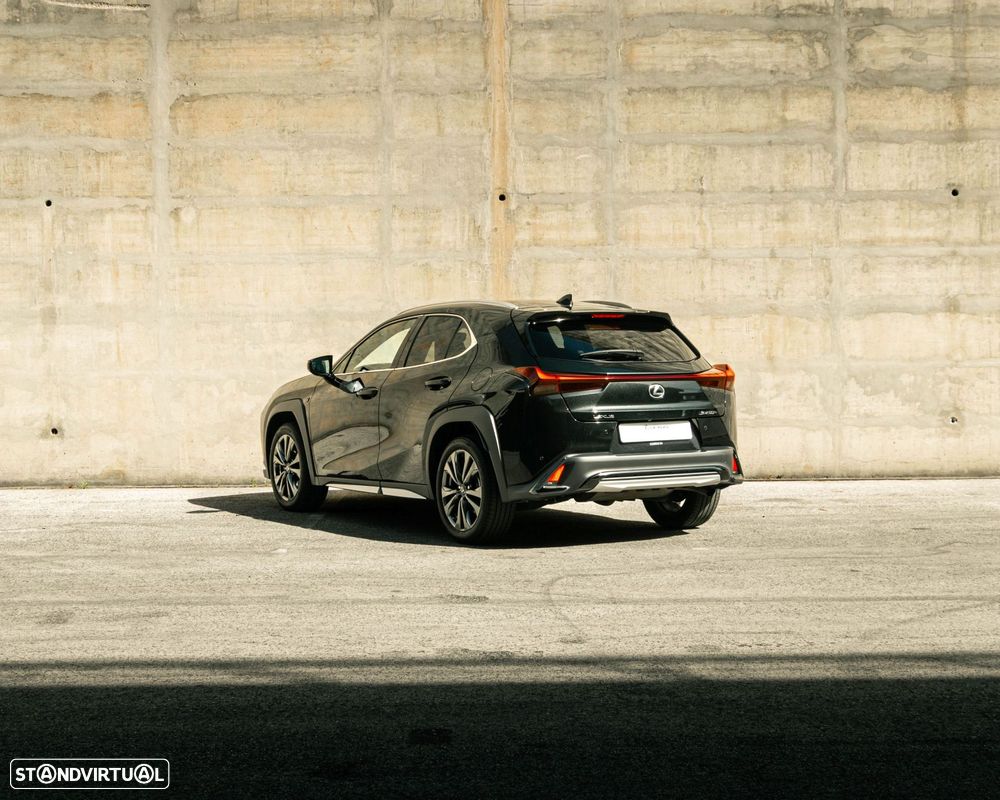 Lexus UX 250h Sport (Ecrã 12.3) - 3