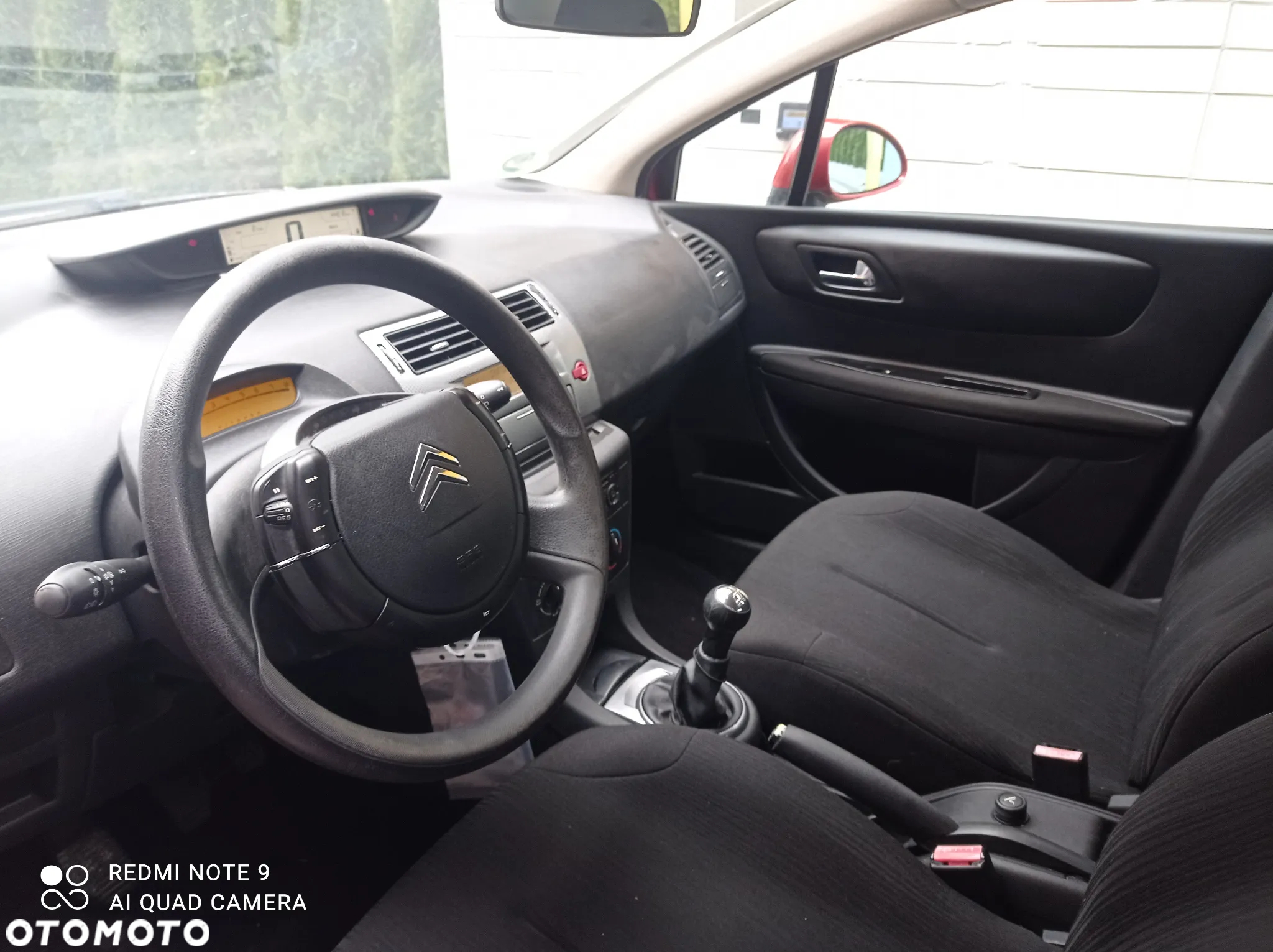 Citroën C4 1.4 16V Style - 10