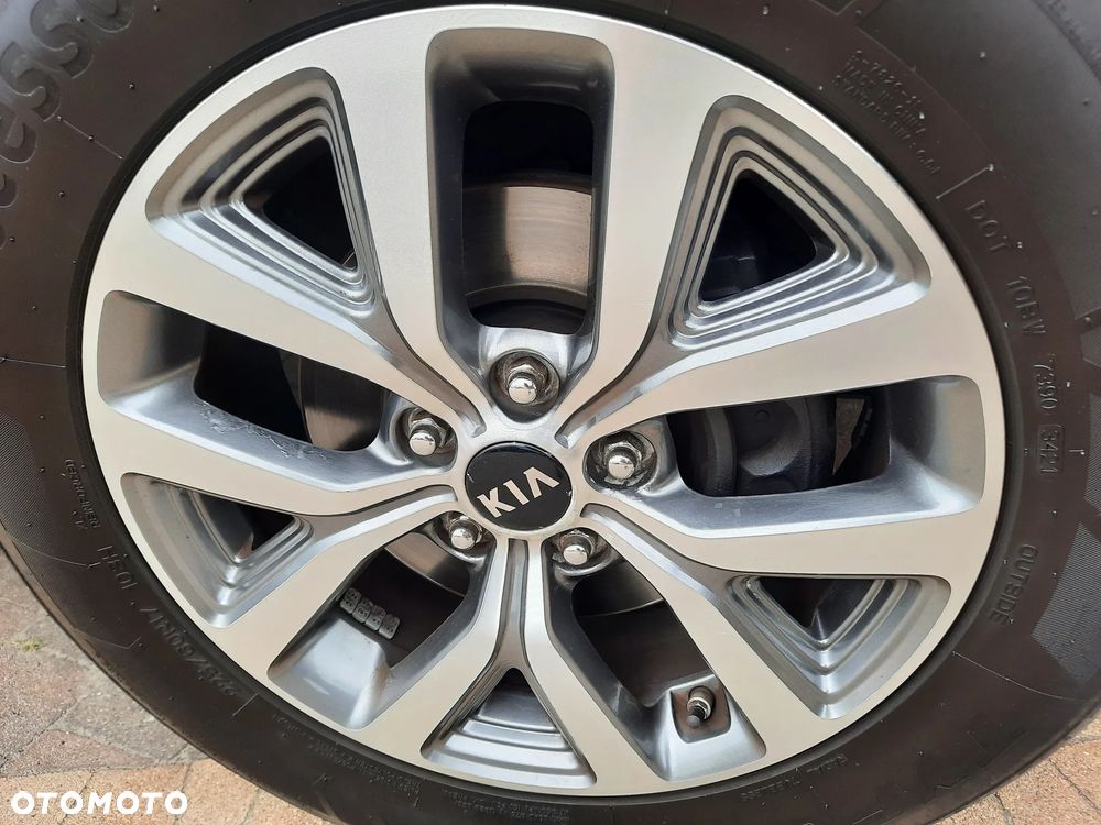 Kia Sportage - 15