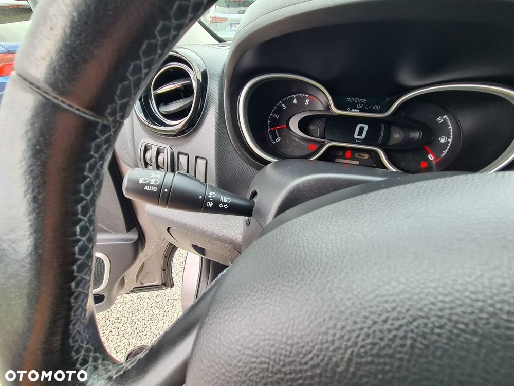Opel Vivaro - 21