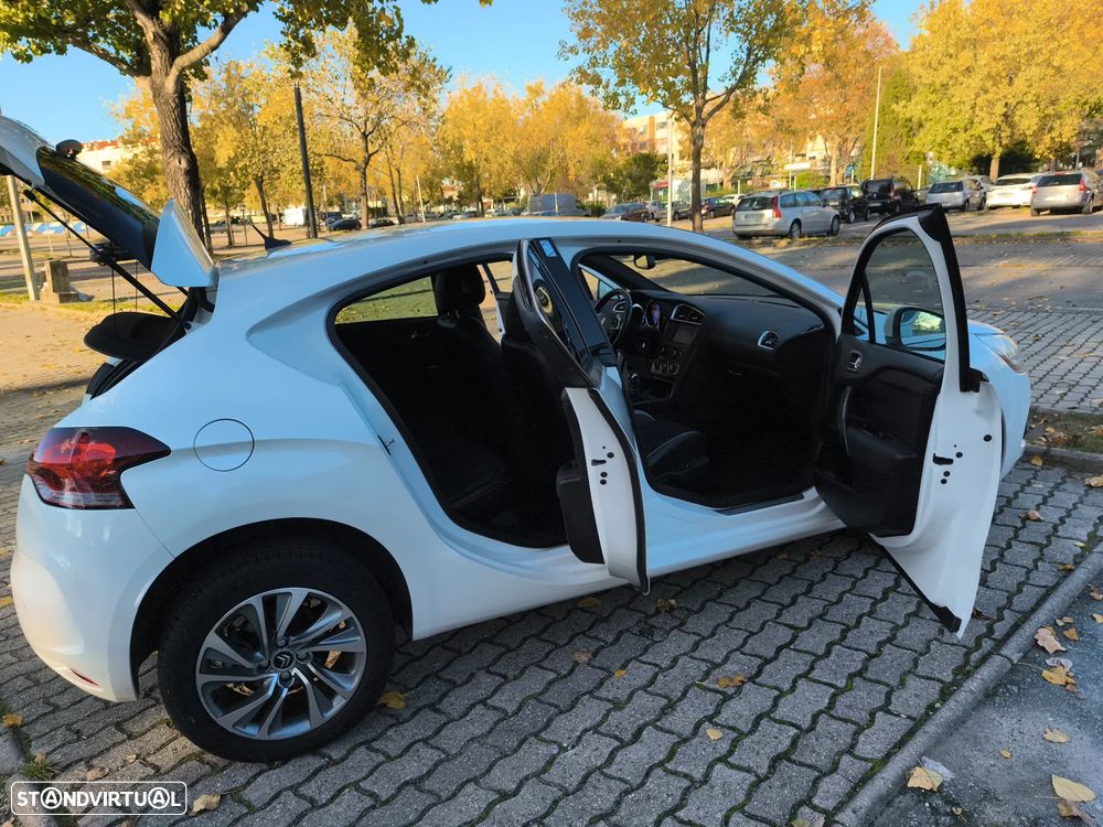 Citroën DS4 1.6 HDi So Chic - 52