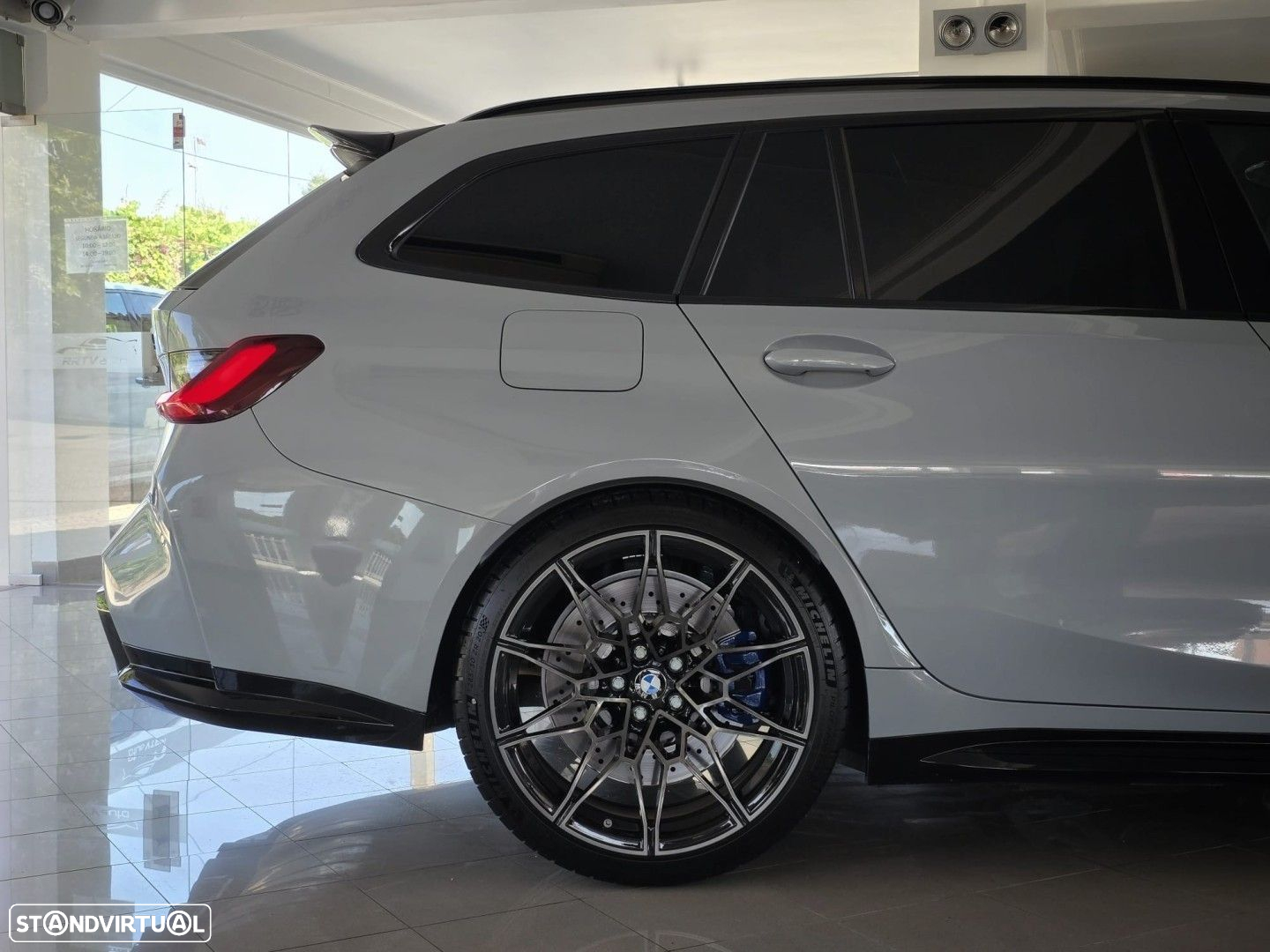 BMW M3 Competition xDrive - 14