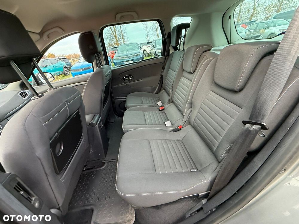 Renault Scenic - 15
