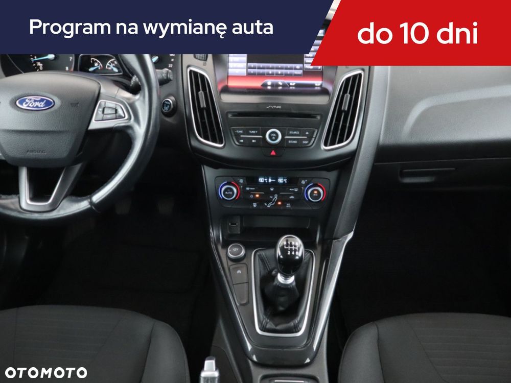 Ford Focus SW - 14
