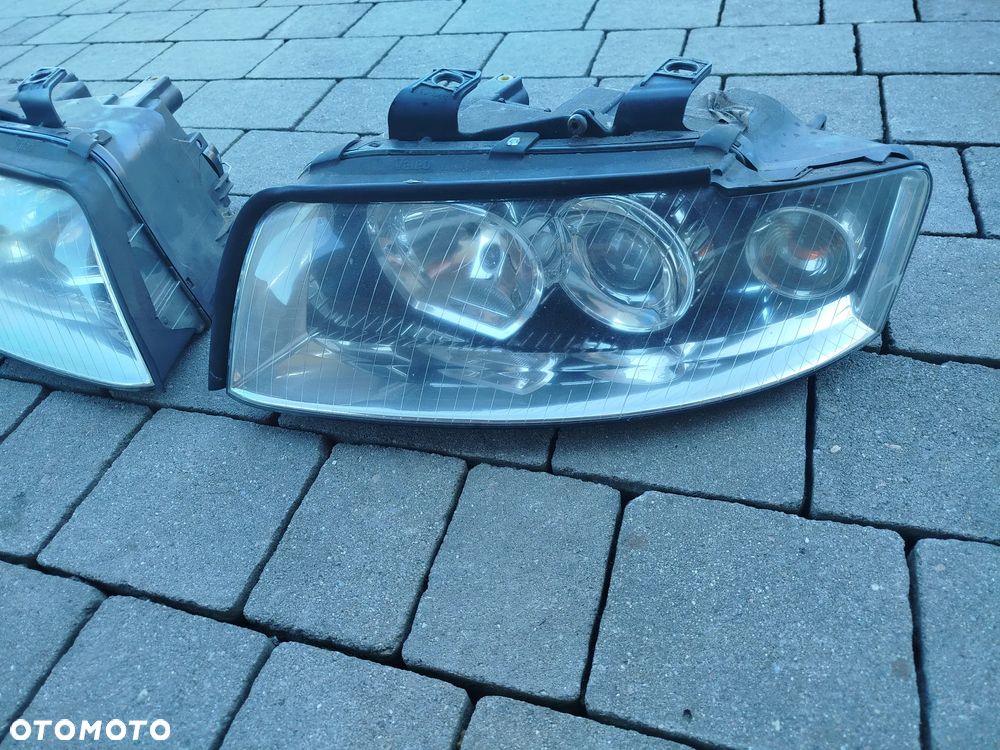 Audi A4 B6 lampa przednia prawa lewa Xenon - 4