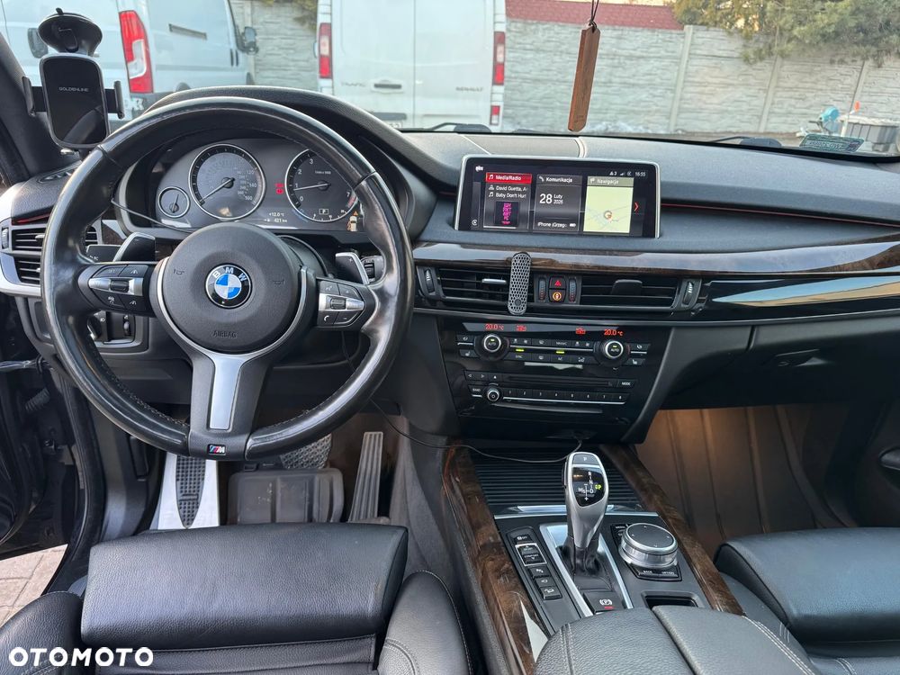 BMW X5 xDrive50i Sport-Aut - 15