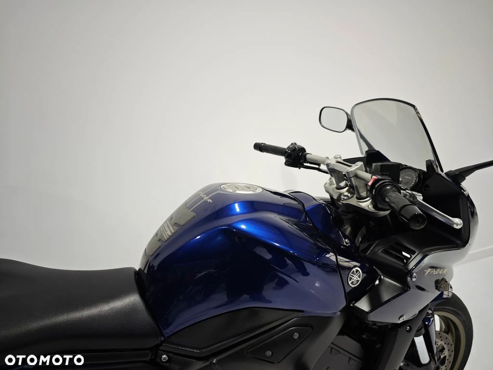 Yamaha FZ - 10