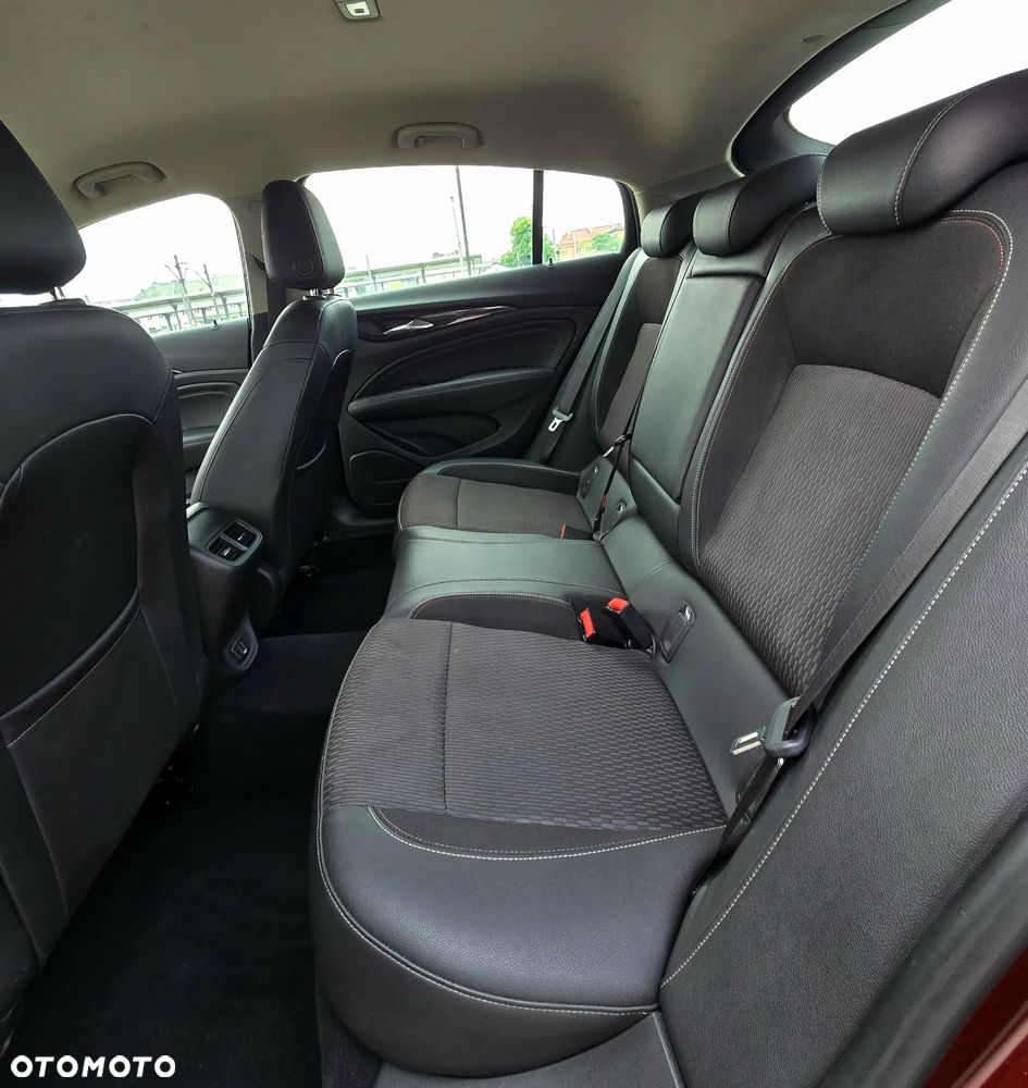 Opel Insignia - 18