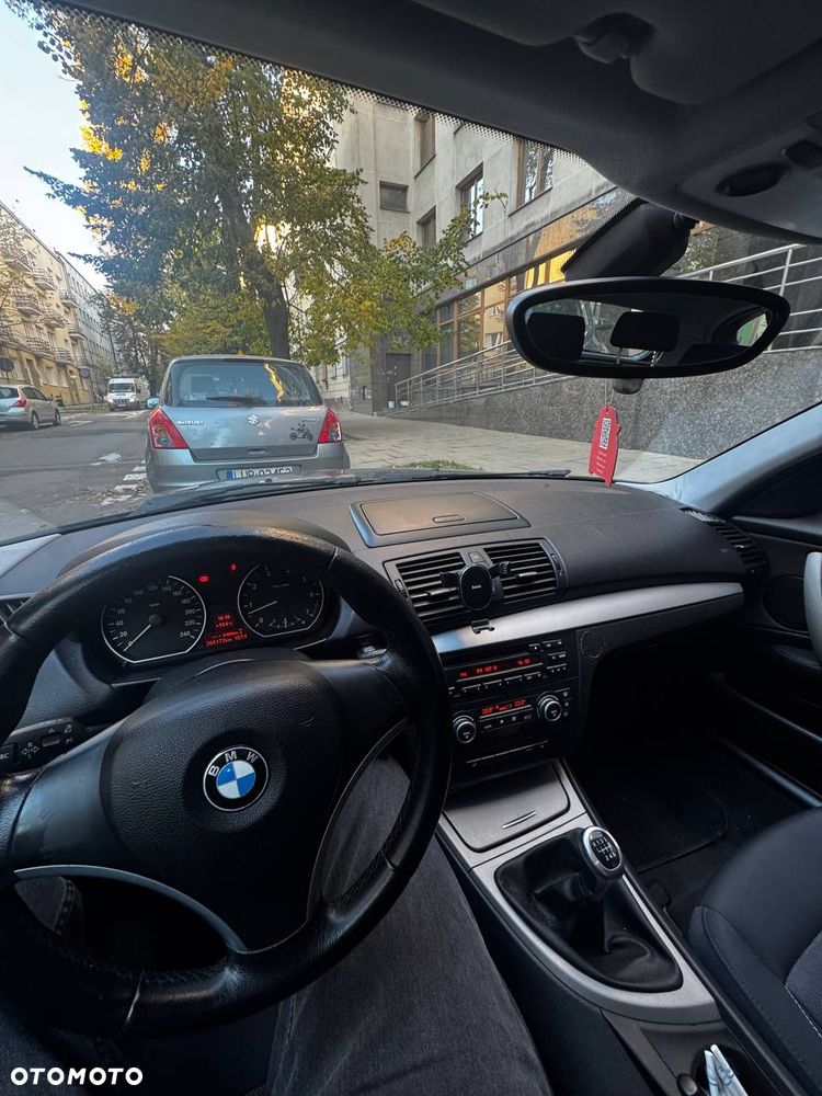 BMW Seria 1 116i - 6
