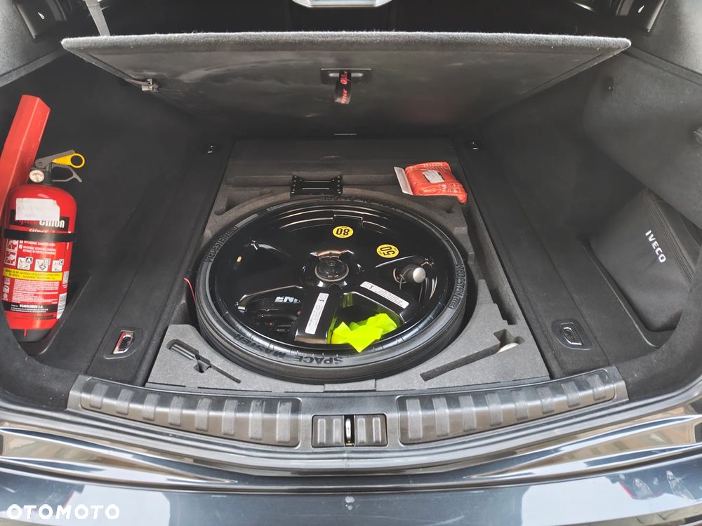 Alfa Romeo Stelvio 2.0 Turbo 16V AT8-Q4 Ti - 15