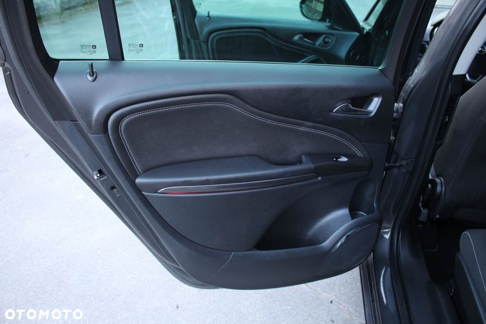 Opel Zafira 1.4 Turbo Business Edition - 20