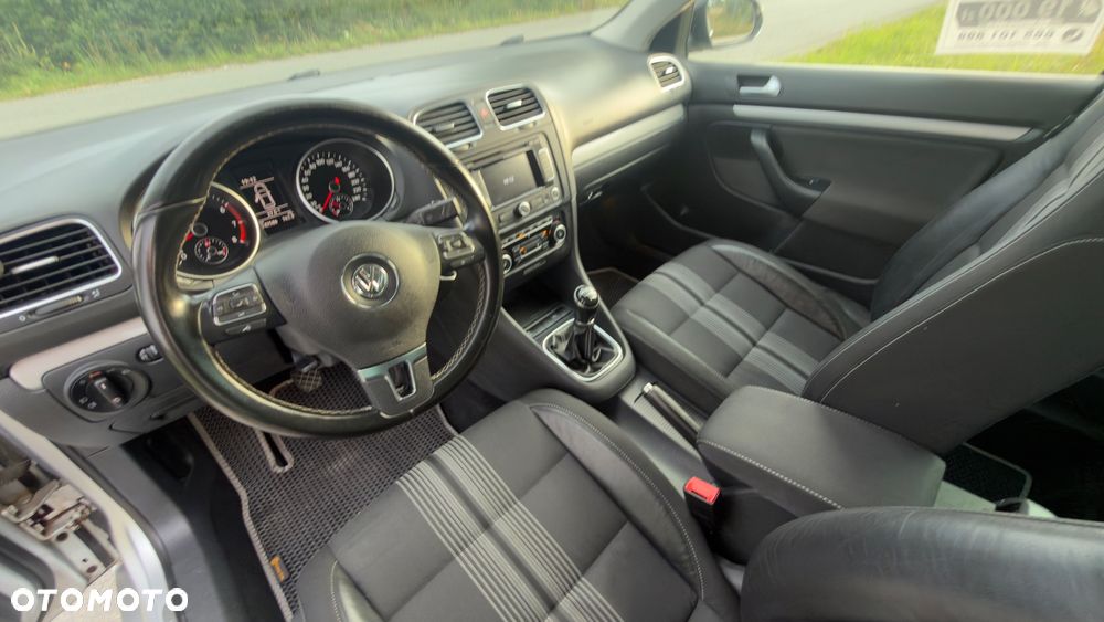 Volkswagen Golf 1.4 TSI BMT Comfortline - 27